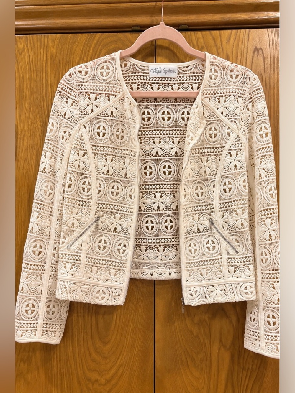 Whyte Eyelash Cream Lace Crochet Jacket Cropped Open Front L NWOT
